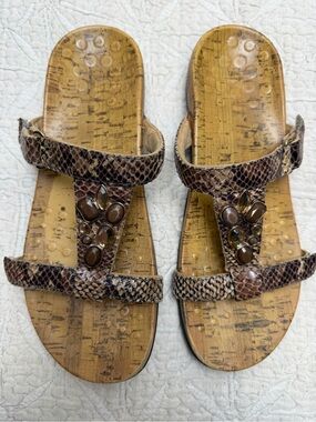 Vionic Vivian Jewel Embellished Sandals Size 8 Boho Comfort Casual Chic Vacation